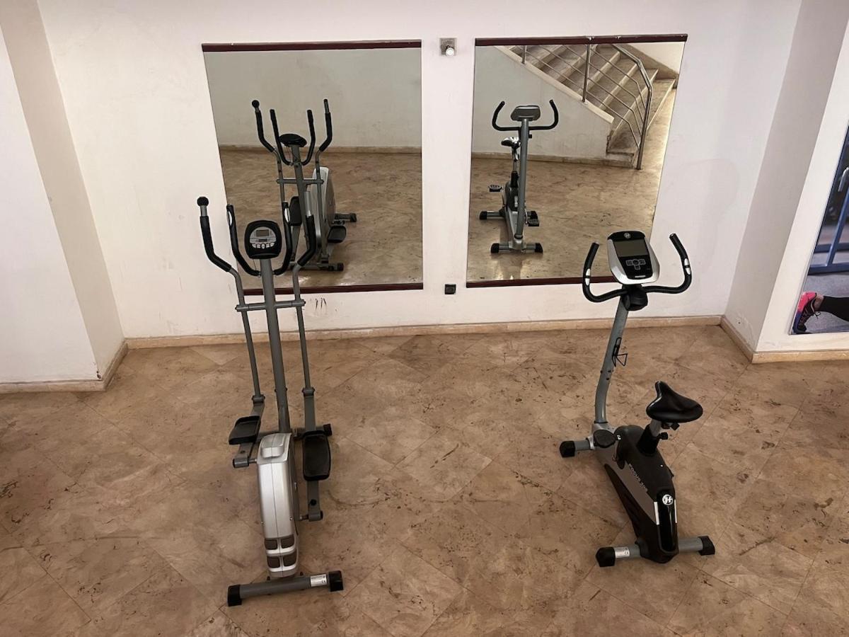 1 Avec Climatisation, Salle De Sport, Piscine Et Wi-fi A Gueliz Apartment *