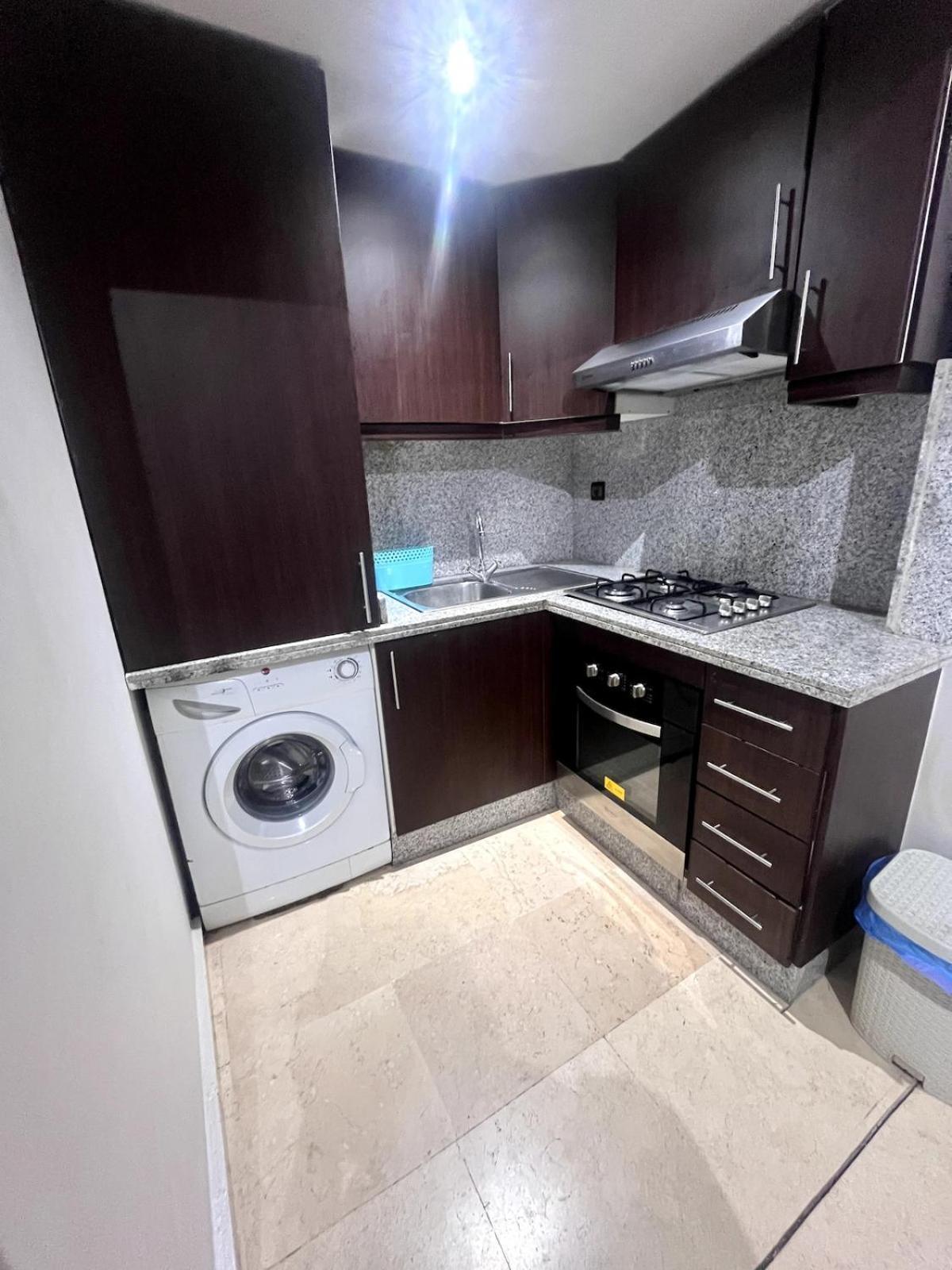 1 Avec Climatisation, Salle De Sport, Piscine Et Wi-fi A Gueliz Apartment