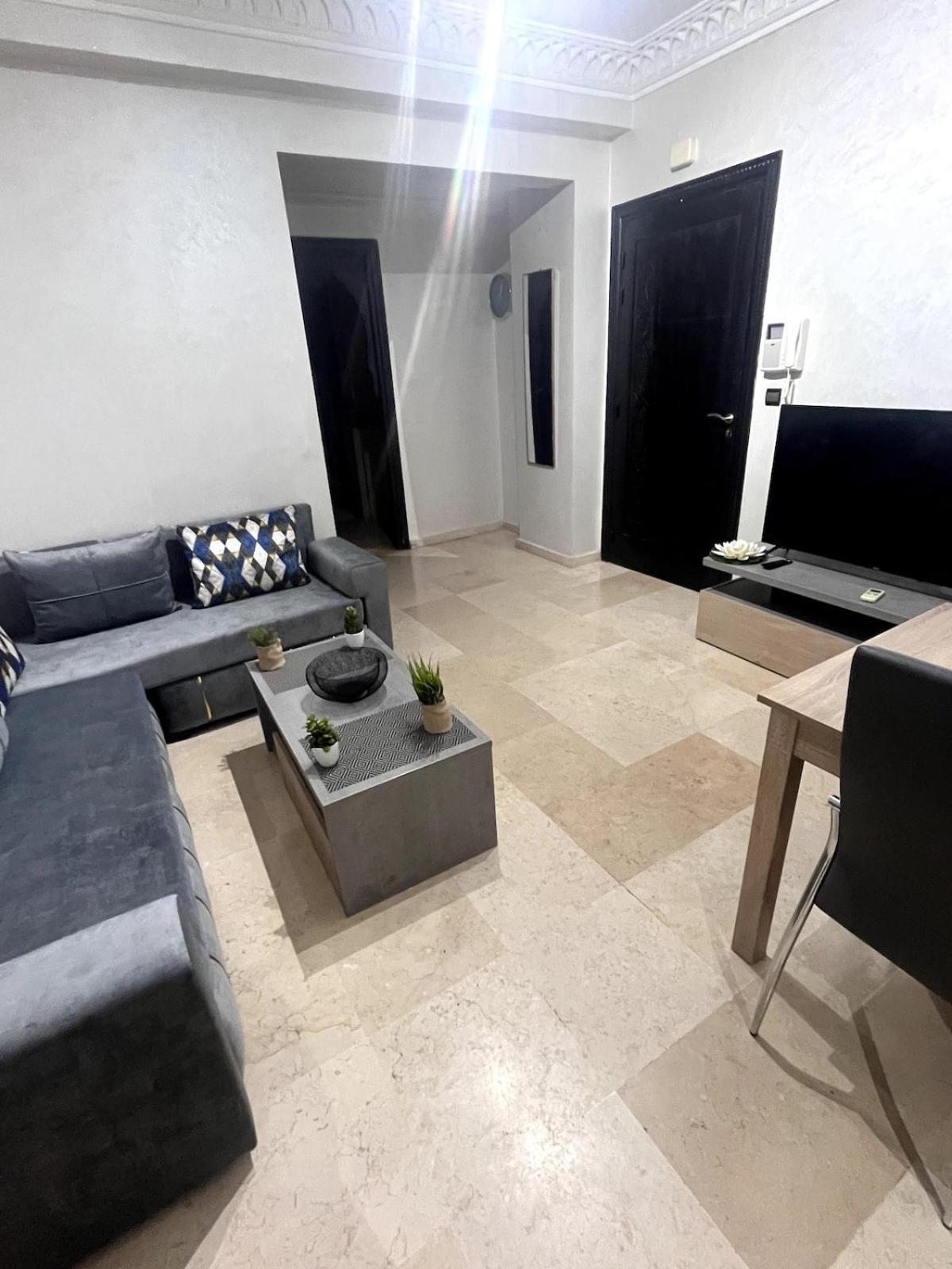 Apartment 1 Avec Climatisation, Salle De Sport, Piscine Et Wi-fi A Gueliz Marrakesh